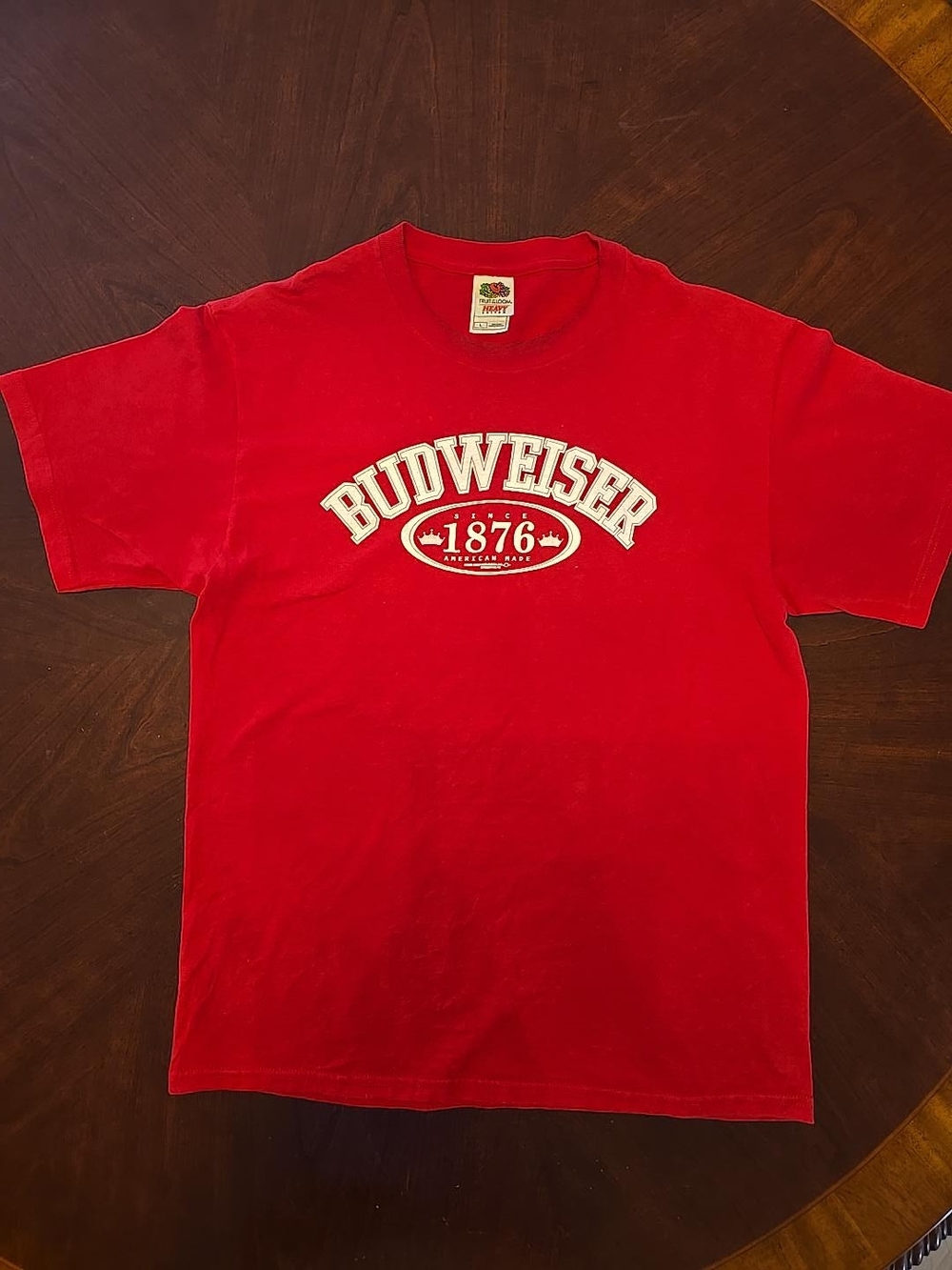 Budweiser 2008 T Shirt Mens Large Red Fruit of the Loom Heavy Cotton Beer Tee